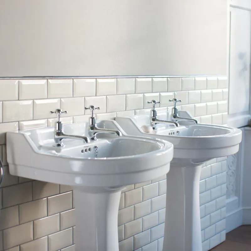 Burlington Edwardian rund servant 56x47 cm inkl.søyle i hvit