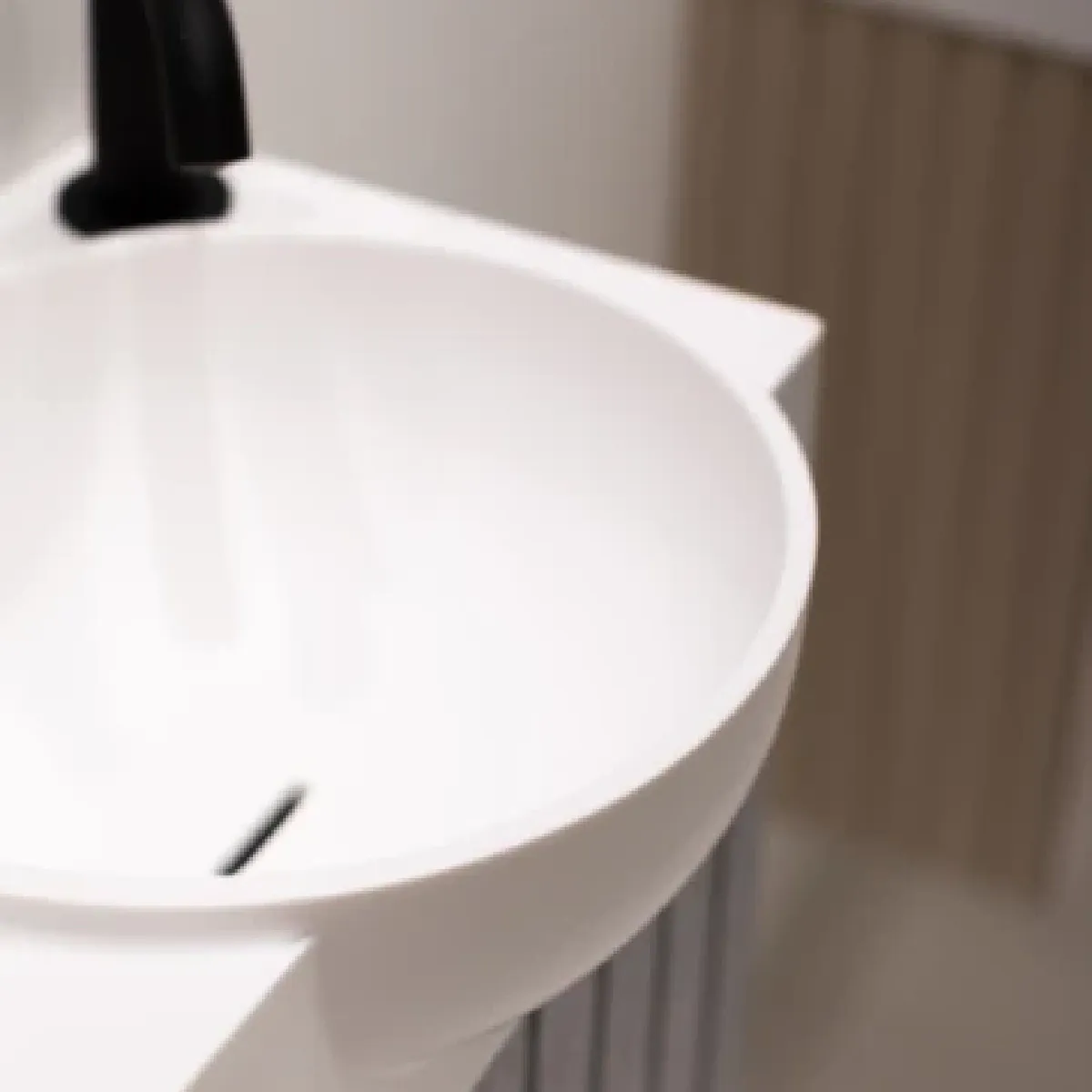 Balteco NU Vegghengt Servant 40x22/27 cm