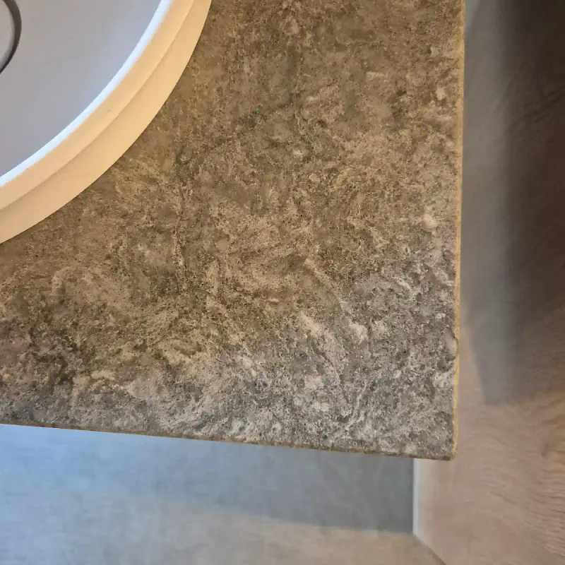 OUTLET: Vedum Zone 120 cm Baderomsmøbel Tordenblå - Utstilling
