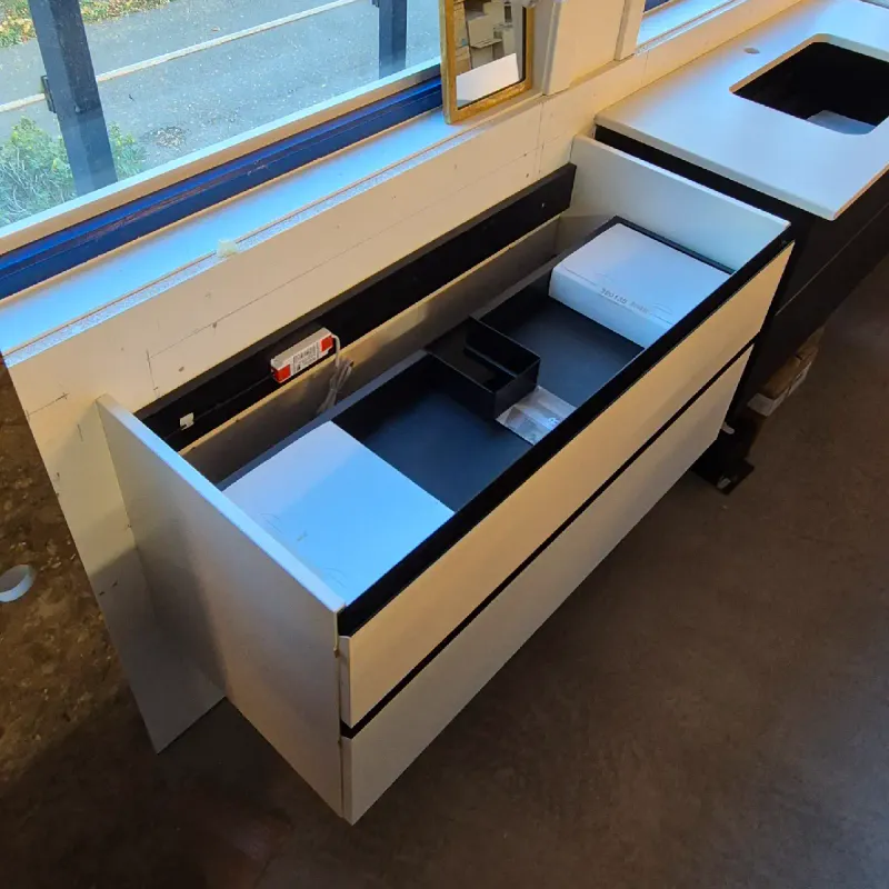 OUTLET: INR Viskan Grip 100 cm Baderomsmøbel u/ Servant Hvit - Utstilling