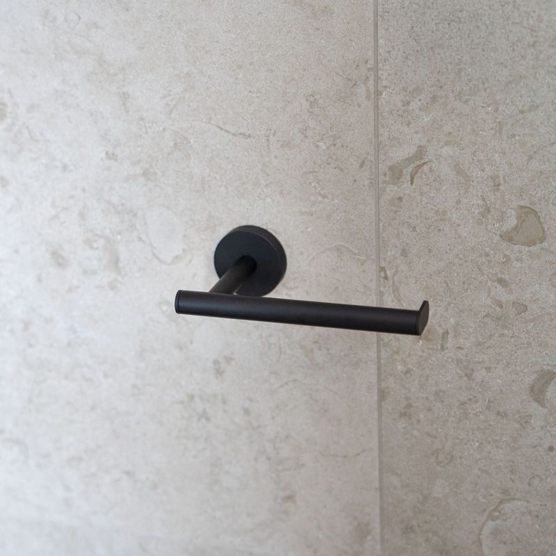 Smedbo HOME Toalettpapirholder, Sort