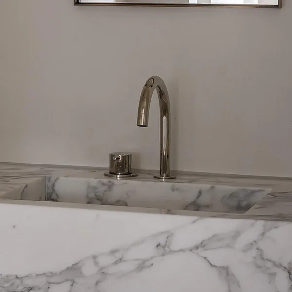 Hovedbilde Vola 590B 2-hulls Servantbatteri