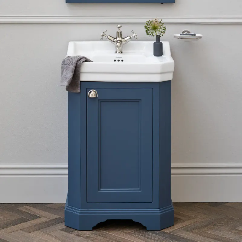 Burlington servantskap 56x47 cm med Edwardian porselensservant